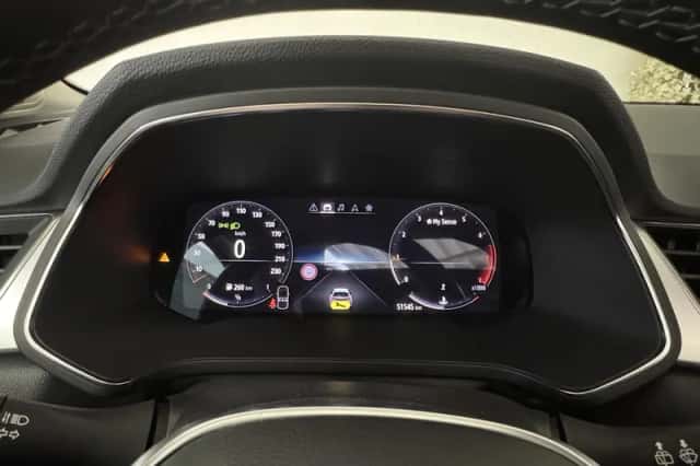 Renault Captur (2024) thumbnail 4