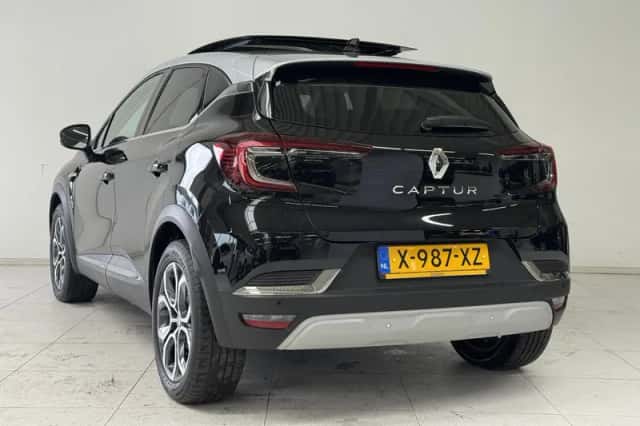 Renault Captur (2024) thumbnail 6