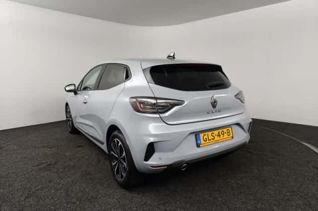 Renault Clio (2024) thumbnail 6