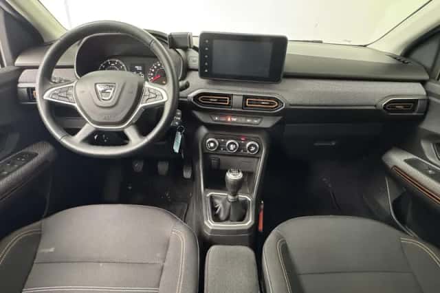 Dacia Sandero (2022) thumbnail 3