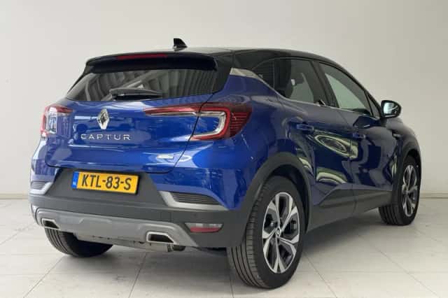 Renault Captur (2021) thumbnail 2