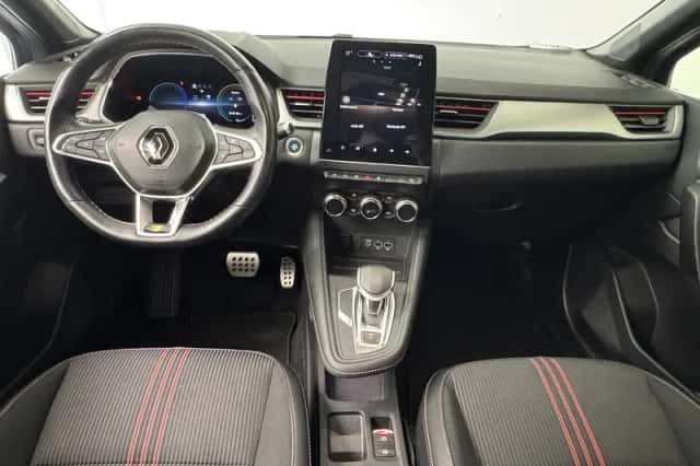 Renault Captur (2021) thumbnail 3