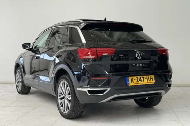Volkswagen T-Roc (2021) thumbnail 6