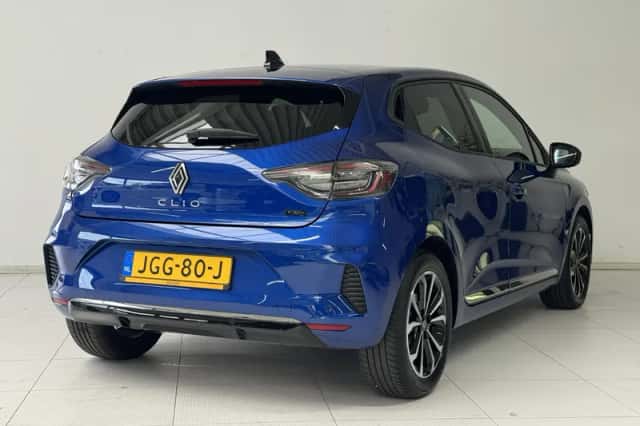 Renault Clio (2025) thumbnail 2