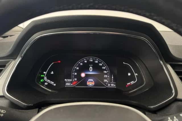 Renault Captur (2021) thumbnail 4