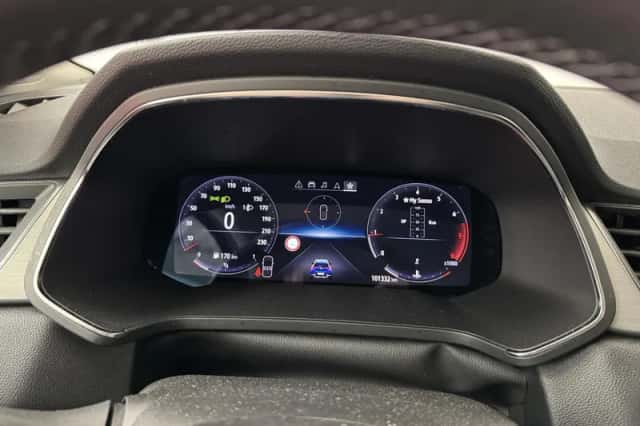 Renault Captur (2021) thumbnail 4