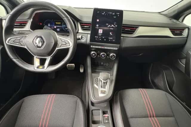 Renault Captur (2021) thumbnail 3