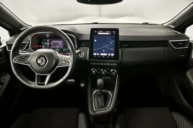 Renault Clio (2024) thumbnail 3