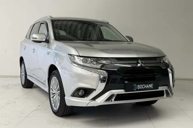 Mitsubishi Outlander (2020) thumbnail 5