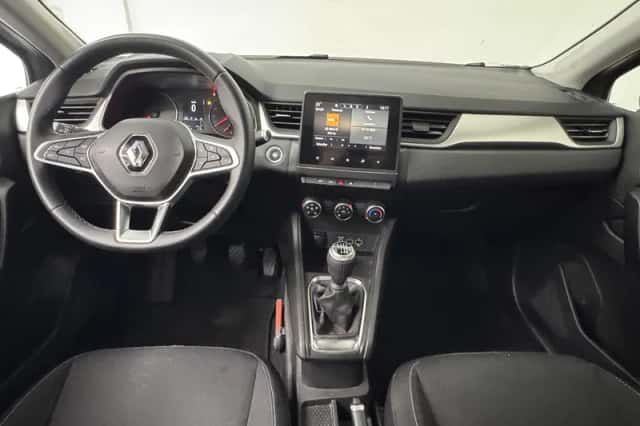 Renault Captur (2021) thumbnail 3