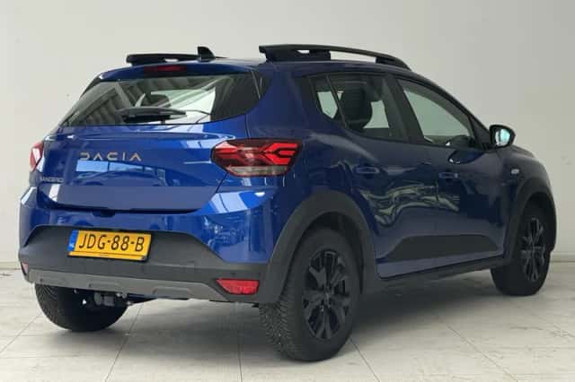 Dacia Sandero Stepway (2025) thumbnail 2