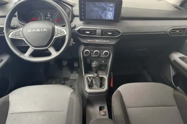 Dacia Sandero Stepway (2025) thumbnail 3