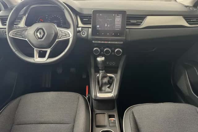 Renault Captur (2021) thumbnail 3