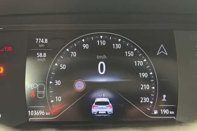 Renault Captur (2021) thumbnail 4