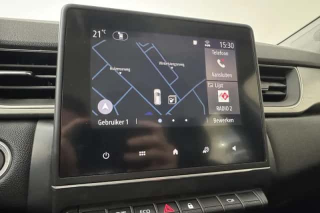 Renault Captur (2021) thumbnail 5