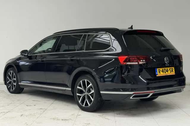 Volkswagen Passat (2020) thumbnail 6