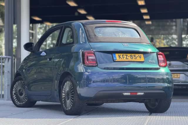 Fiat 500C (2022) thumbnail 6