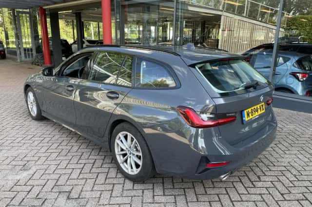 BMW 3-Serie (2022) thumbnail 3