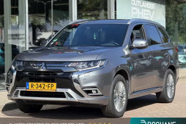 Mitsubishi Outlander (2019) thumbnail 1