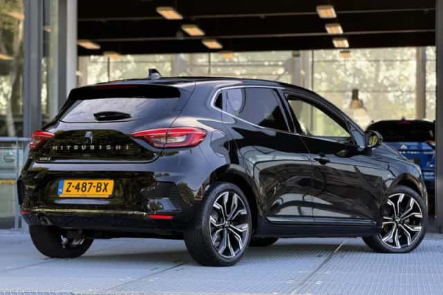 Mitsubishi Colt (2024) thumbnail 2