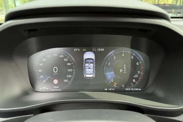 Volvo XC40 (2021) thumbnail 4