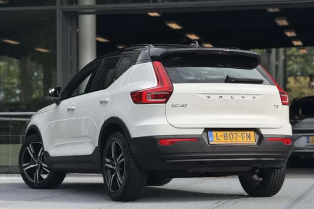 Volvo XC40 (2021) thumbnail 6
