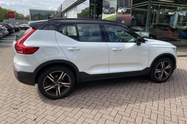 Volvo XC40 (2021) thumbnail 6