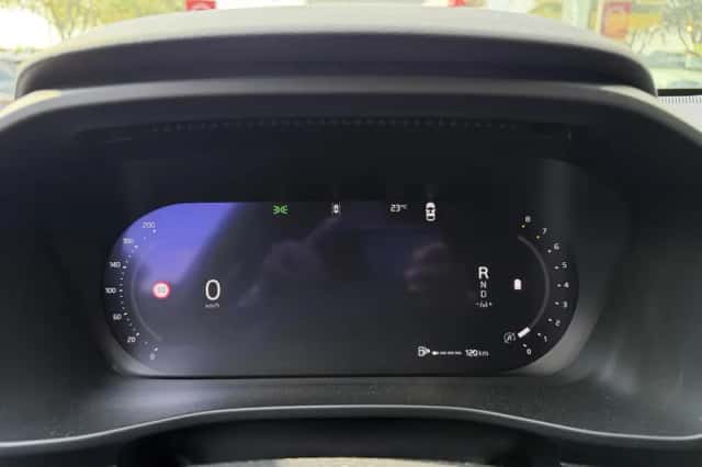 Volvo XC40 (2024) thumbnail 4