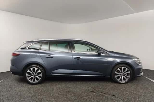 Renault Mégane (2023) thumbnail 3