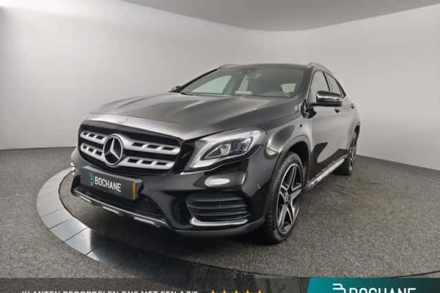 Mercedes-Benz GLA (2018) thumbnail 1