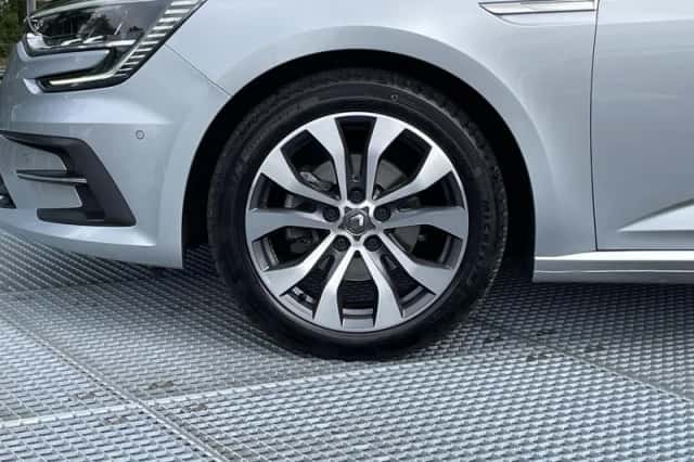 Renault Mégane (2023) thumbnail 3