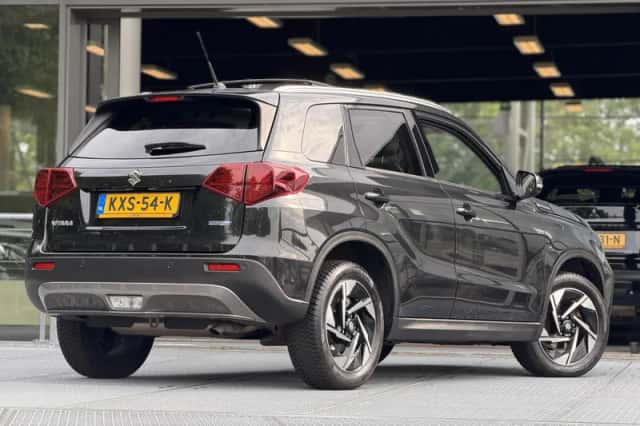 Suzuki Vitara (2025) thumbnail 2
