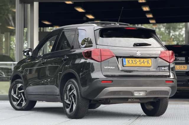 Suzuki Vitara (2025) thumbnail 6