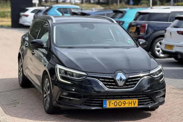Renault Mégane (2023) thumbnail 6