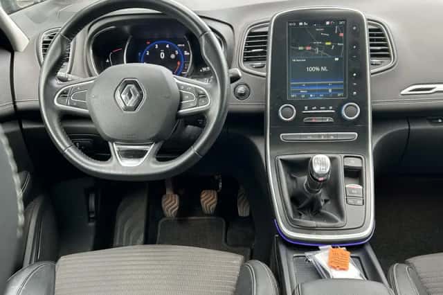 Renault Scénic (2019) thumbnail 3