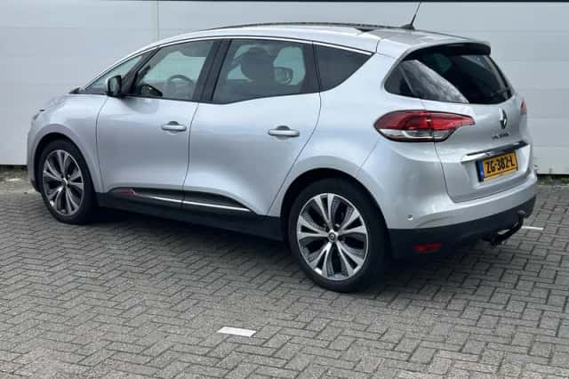 Renault Scénic (2019) thumbnail 6