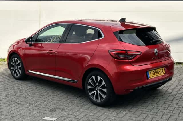 Renault Clio (2023) thumbnail 6