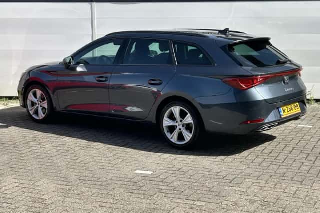 SEAT Leon (2021) thumbnail 6