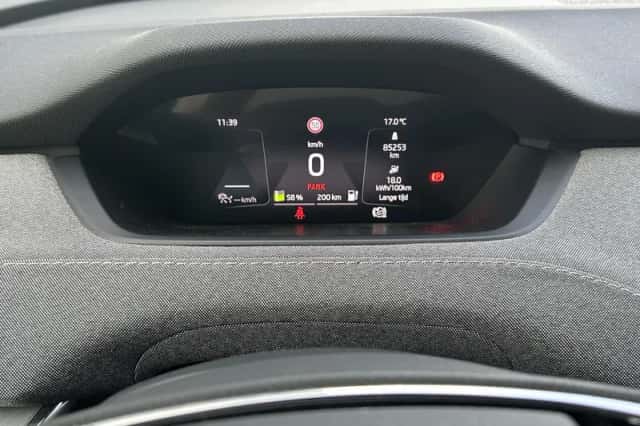 Škoda Enyaq (2021) thumbnail 4