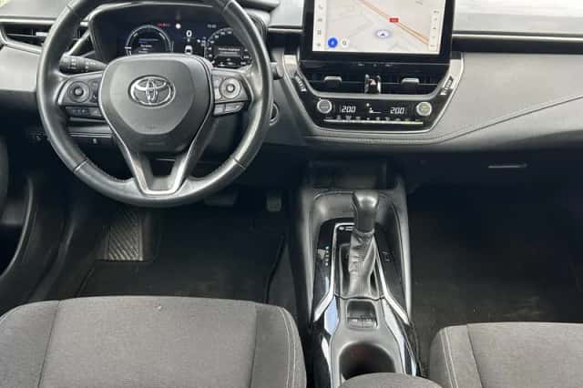 Toyota Corolla (2023) thumbnail 3