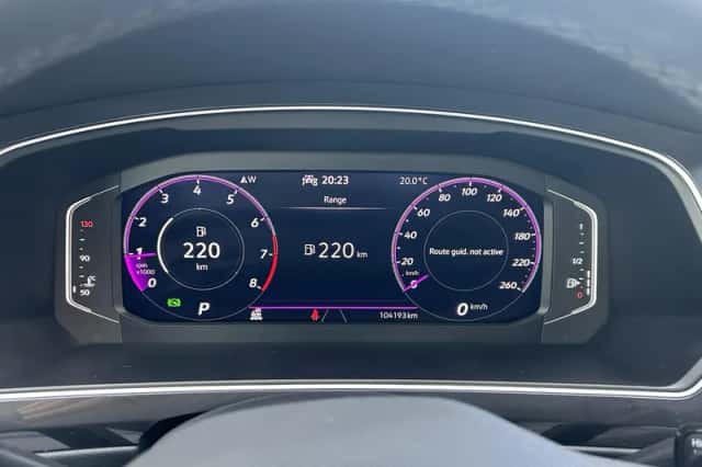 Volkswagen Tiguan (2022) thumbnail 4