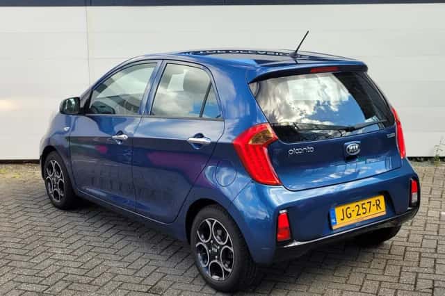 Kia Picanto (2016) thumbnail 6