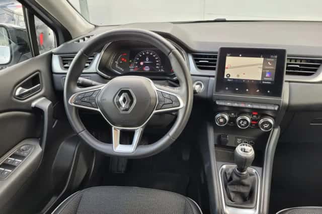 Renault Captur (2020) thumbnail 3