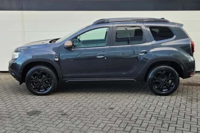 Dacia Duster (2023) thumbnail 5