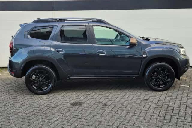 Dacia Duster (2023) thumbnail 6
