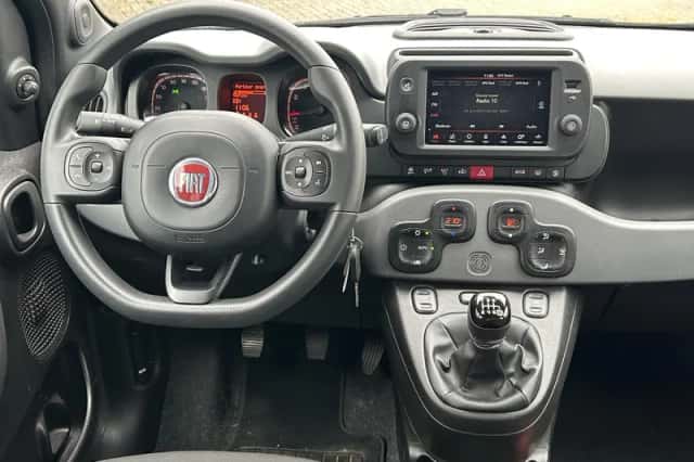 Fiat Panda (2022) thumbnail 3