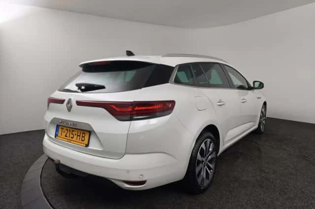 Renault Mégane (2023) thumbnail 2