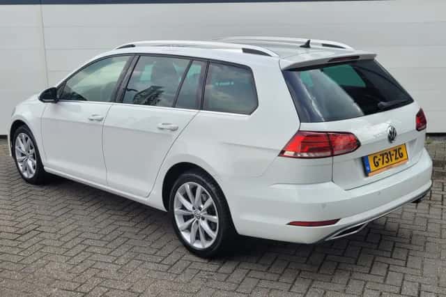 Volkswagen Golf (2020) thumbnail 6