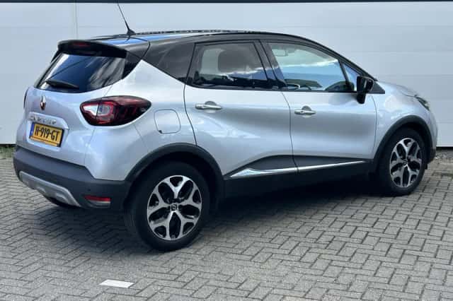 Renault Captur (2018) thumbnail 2