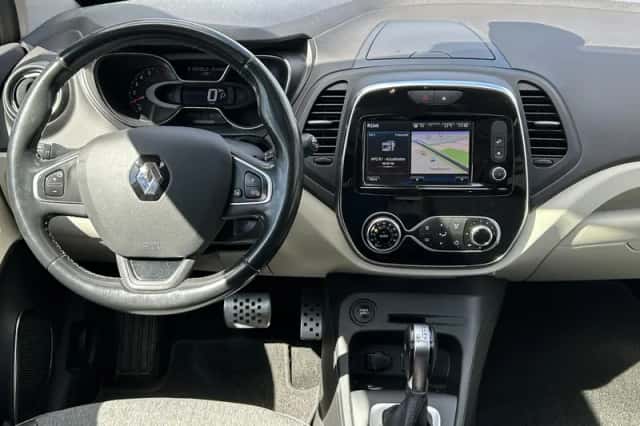 Renault Captur (2018) thumbnail 3